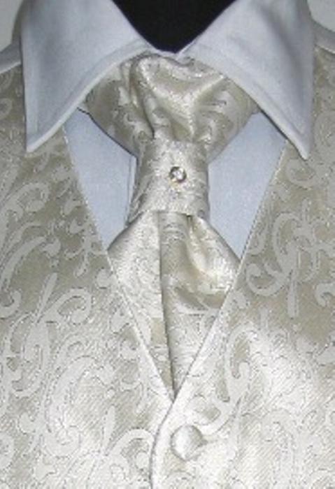 Plastron (Krawatte) mit Einstecktuch